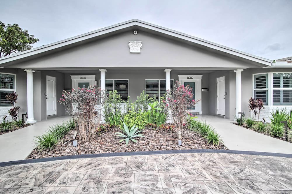 Photo of Others in Coral Ridge Isles
