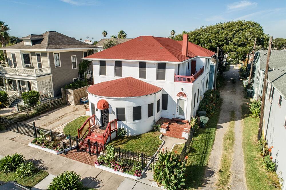 Photo of Others in Galveston