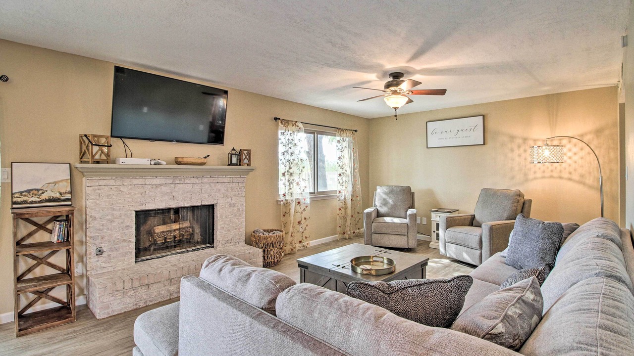 Photo of Livingroom in Northeast Heights
