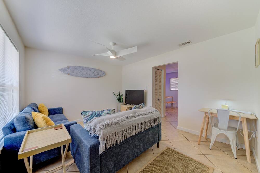 Photo of Bedroom in Cape Caneveral Beach Gardens