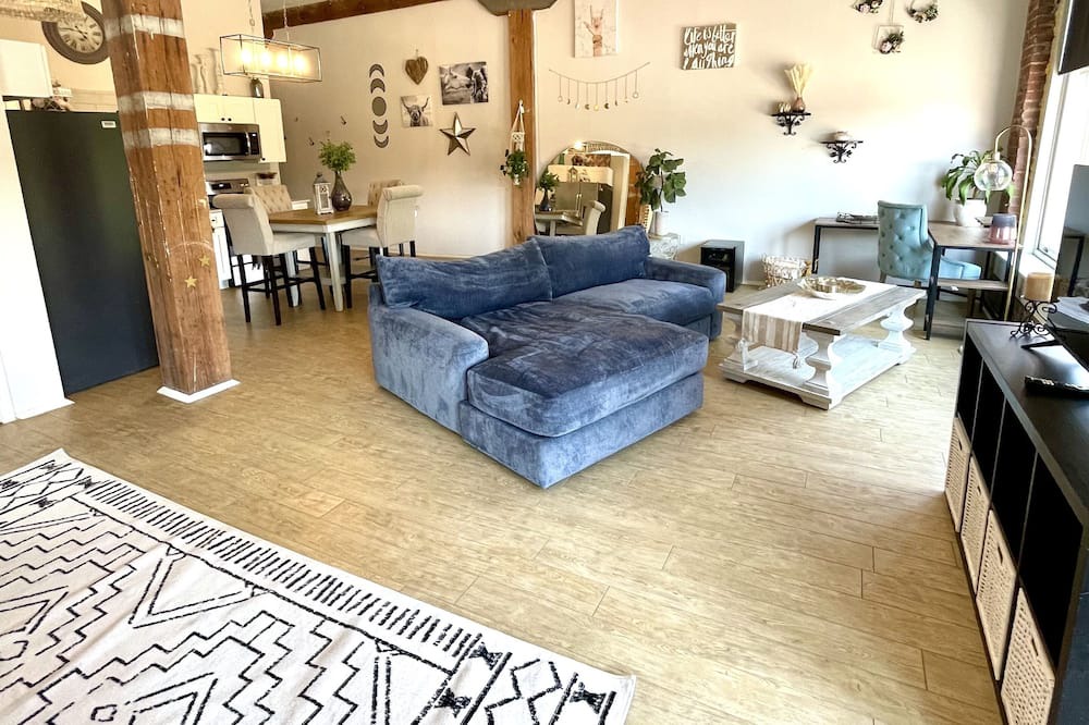 Photo of Bedroom in River Market