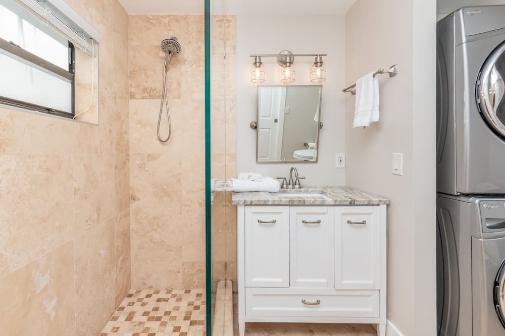 Photo of Bathroom in South New River Isles