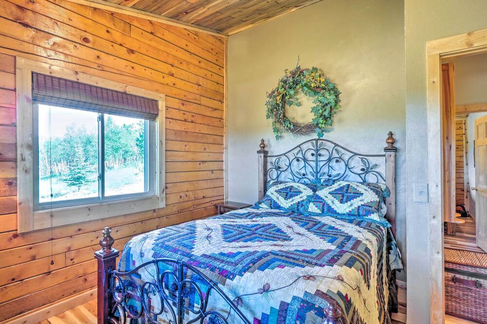 Photo of Bedroom in Indian Mountain