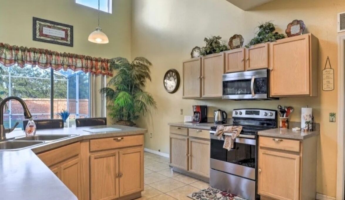 Photo of Kitchen in Crescent Lakes