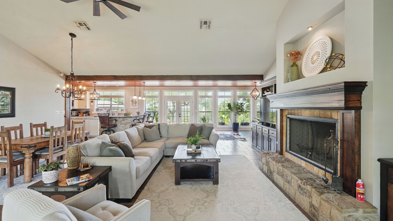 Photo of Livingroom in New Braunfels