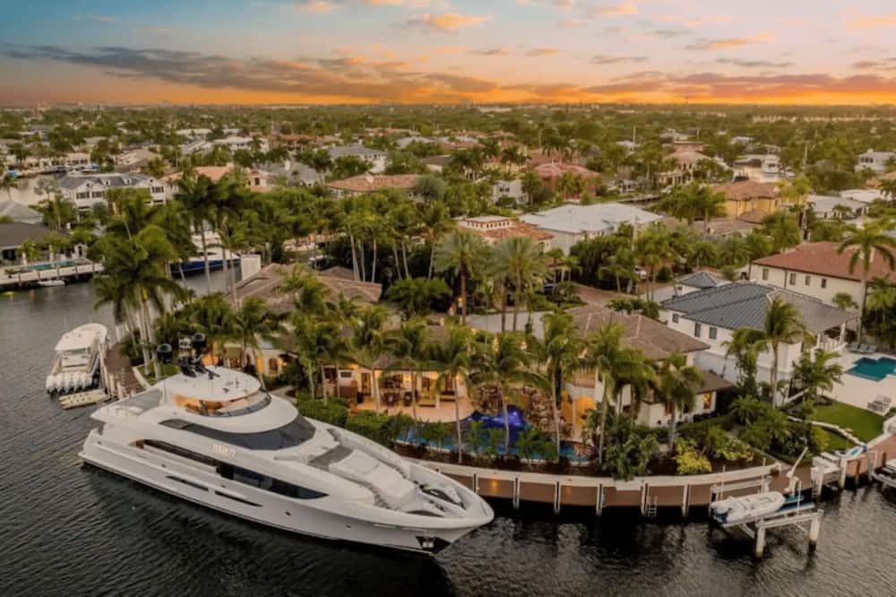 Photo of Outdoor in Lighthouse Point