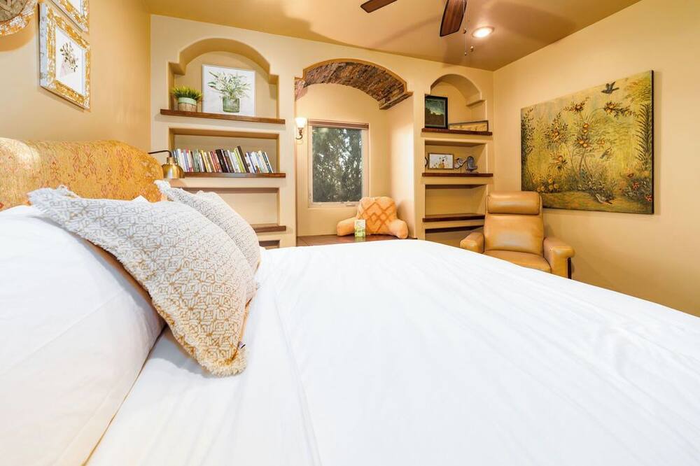 Photo of Bedroom in Mesilla Park