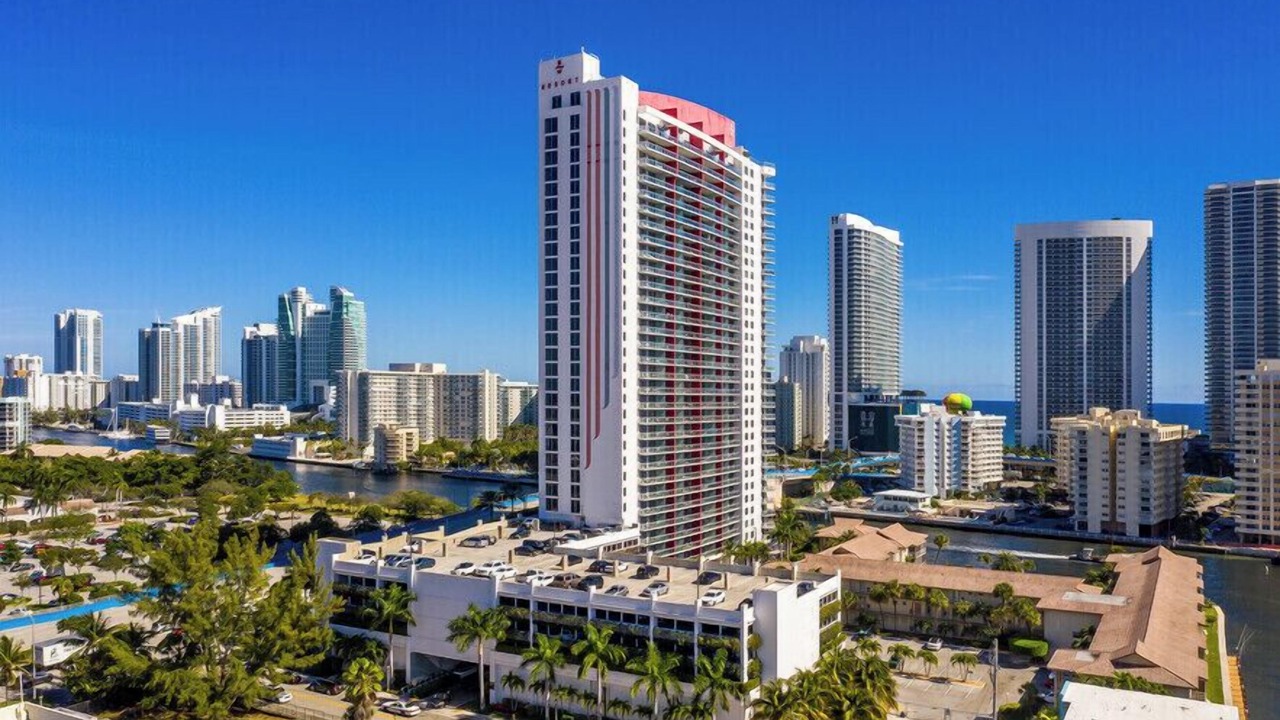 Photo of Outdoor in Hallandale Beach