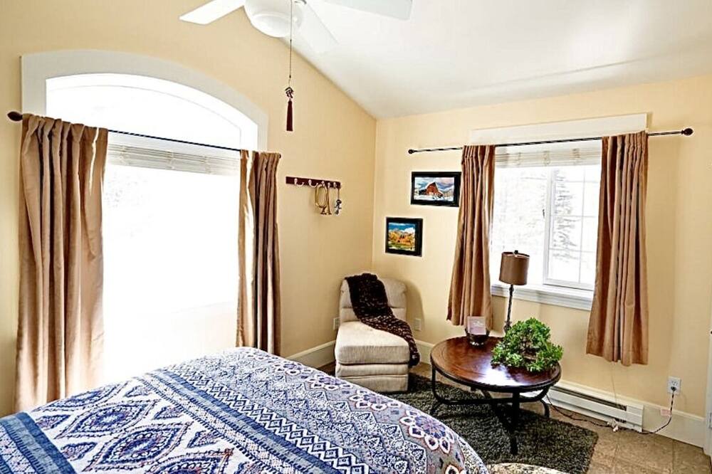 Photo of Bedroom in Westcliffe