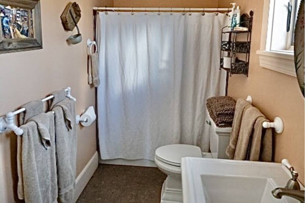 Photo of Bathroom in Westcliffe
