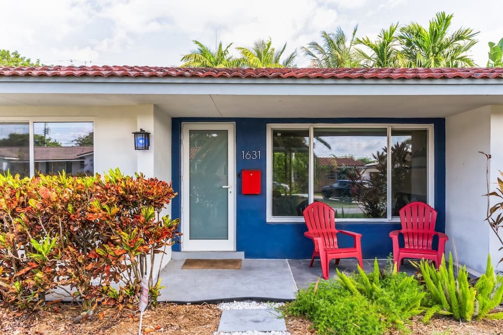 Photo of Others in Coral Ridge Isles