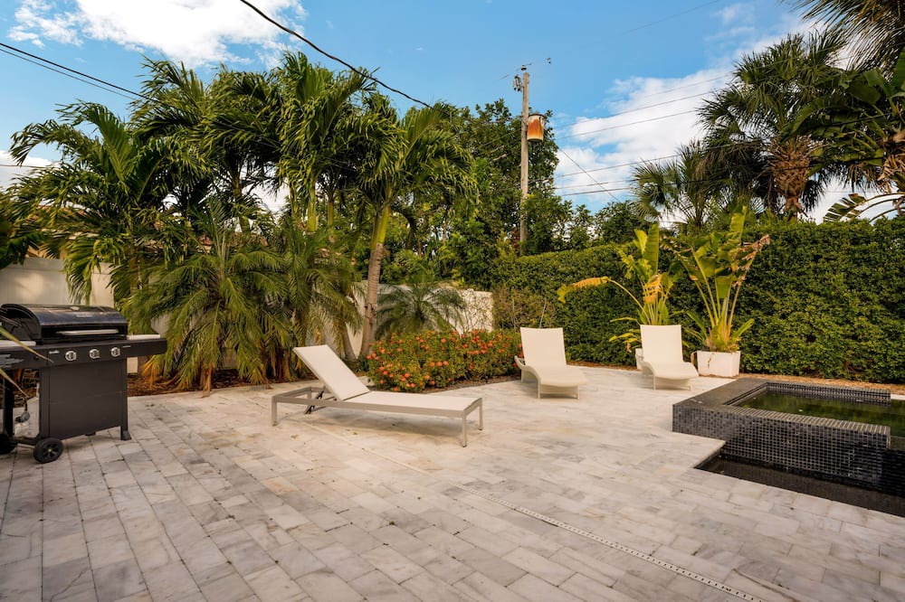 Photo of Others in Coral Ridge Isles