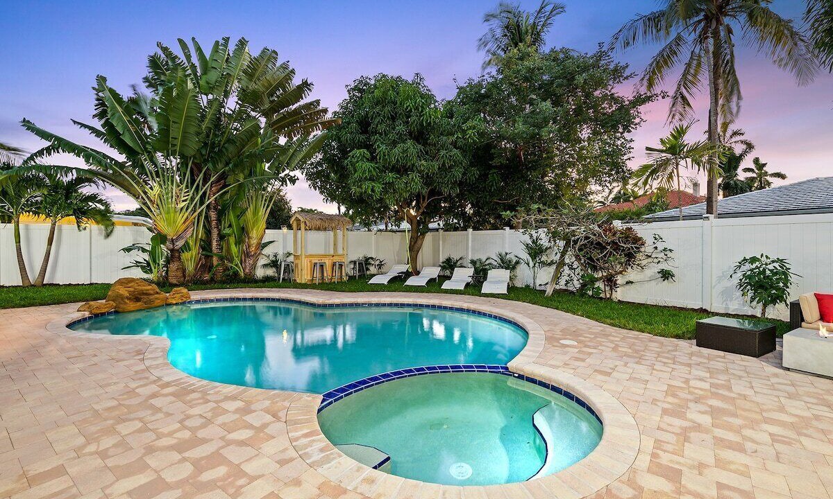 Photo of Outdoor in Dolphin Isles