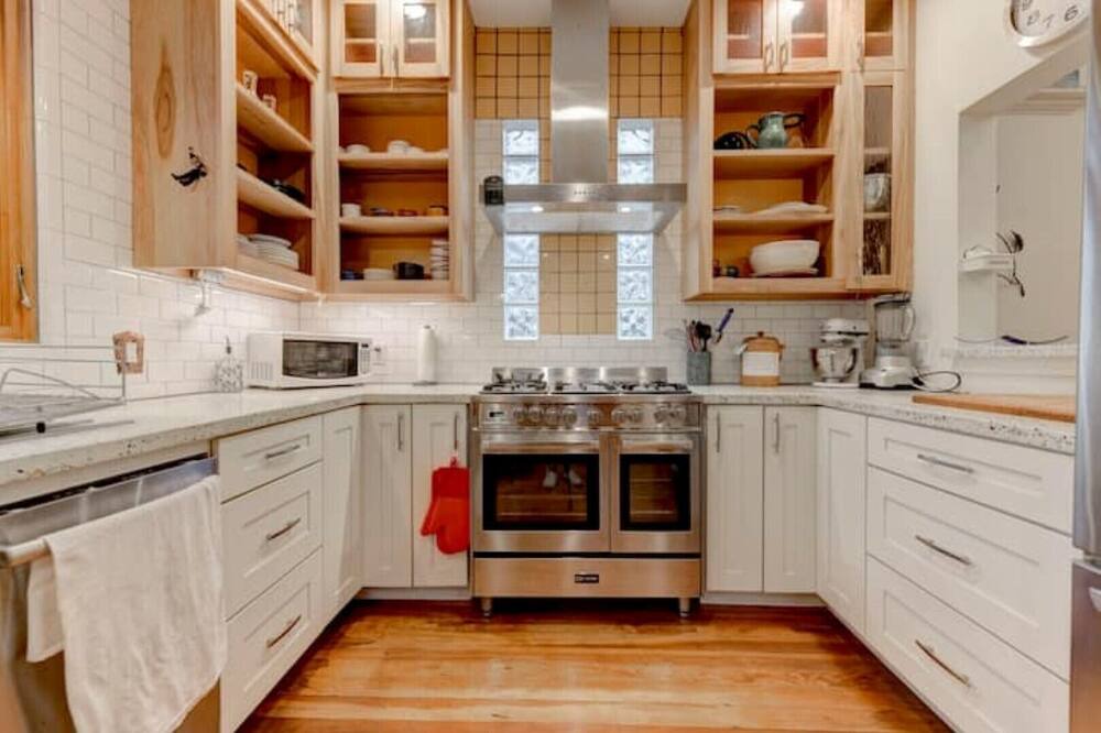 Photo of Kitchen in Hyde Park