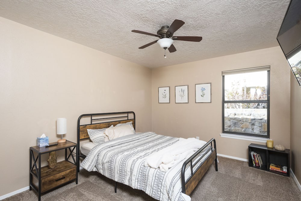 Photo of Bedroom in Mesilla Park