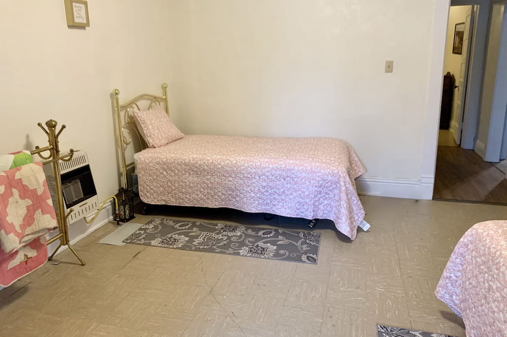 Photo of Bedroom in Cimarron