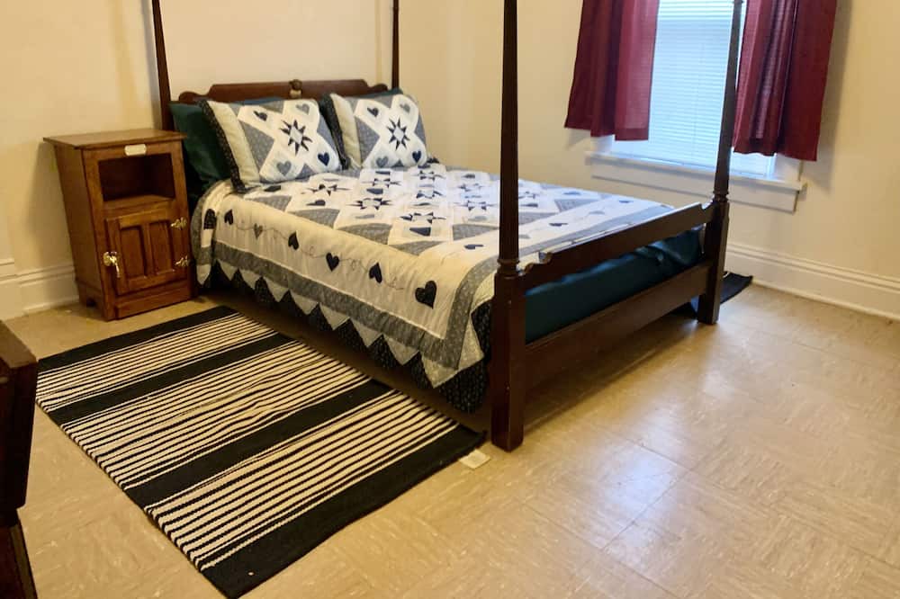 Photo of Bedroom in Cimarron