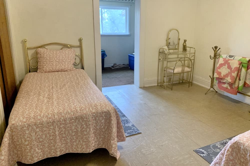 Photo of Bedroom in Cimarron