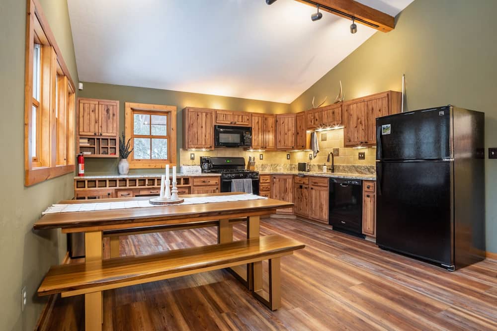 Photo of Kitchen in Almont