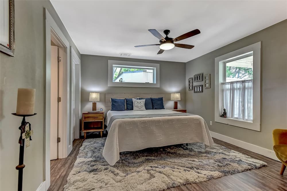 Photo of Bedroom in Pottsboro