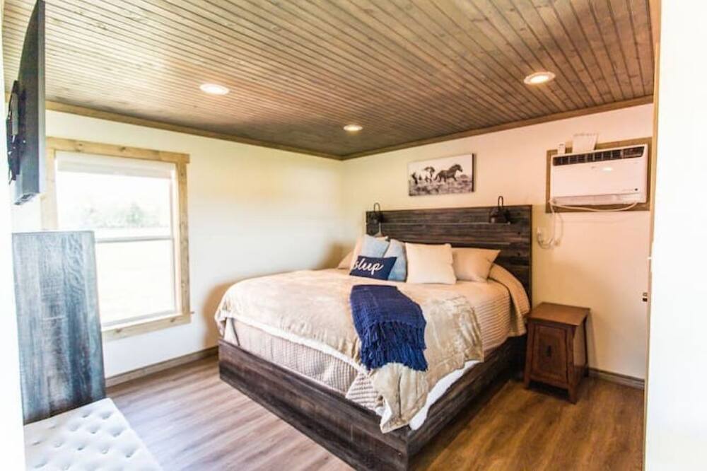 Photo of Bedroom in Wills Point