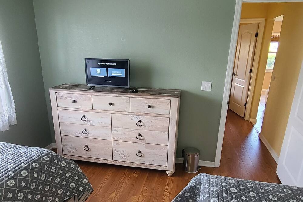 Photo of Bedroom in Broadmoor