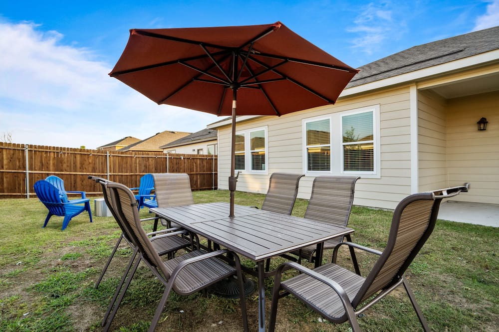 Photo of Outdoor in Lavon
