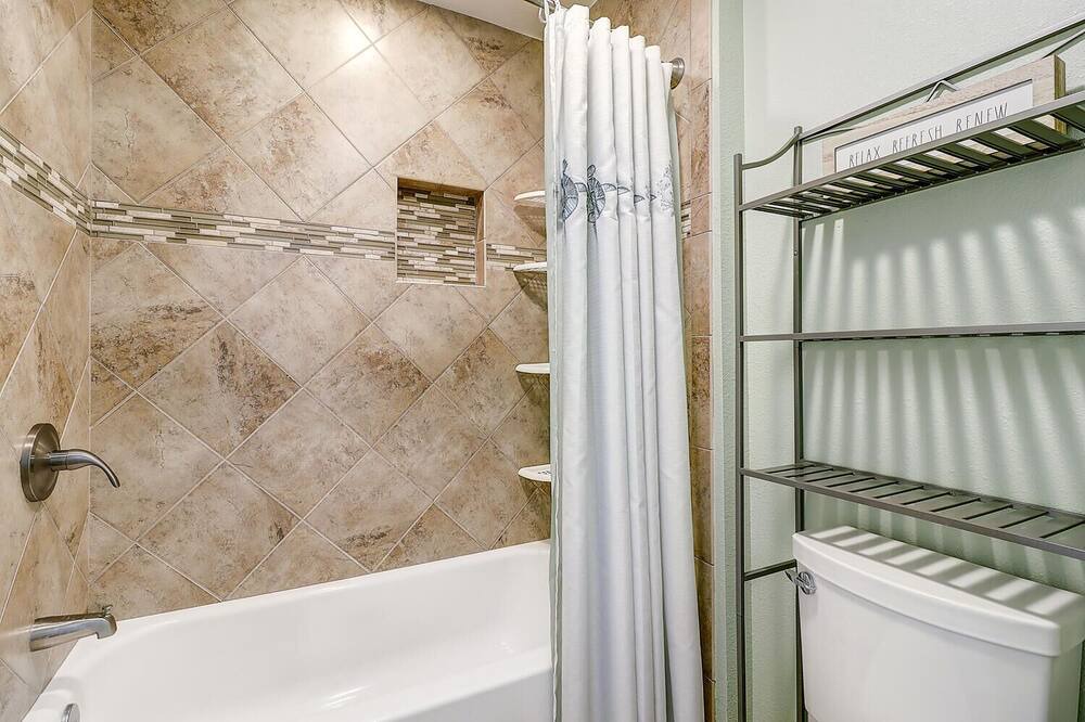 Photo of Bathroom in Key Allegro