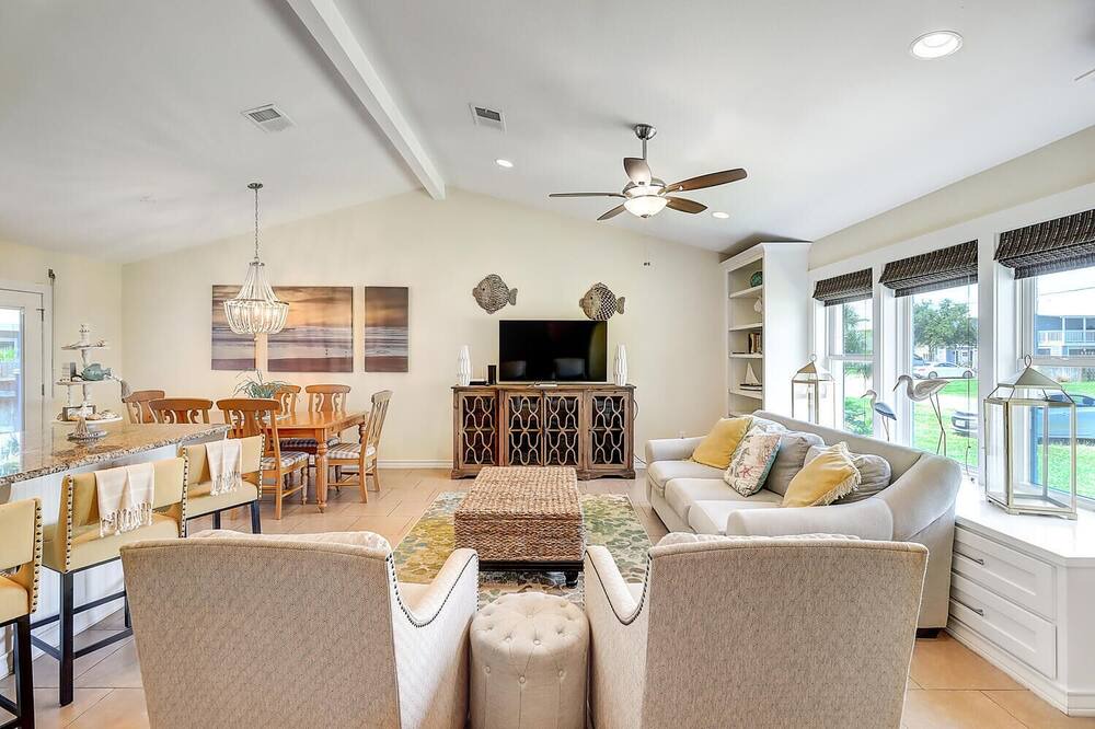 Photo of Livingroom in Key Allegro