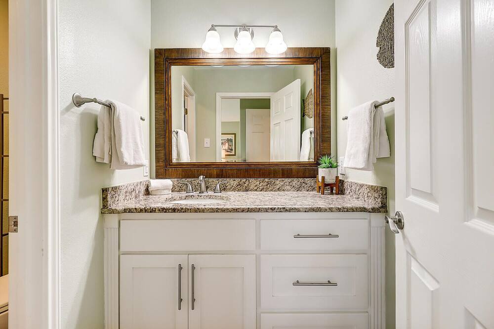 Photo of Bathroom in Key Allegro