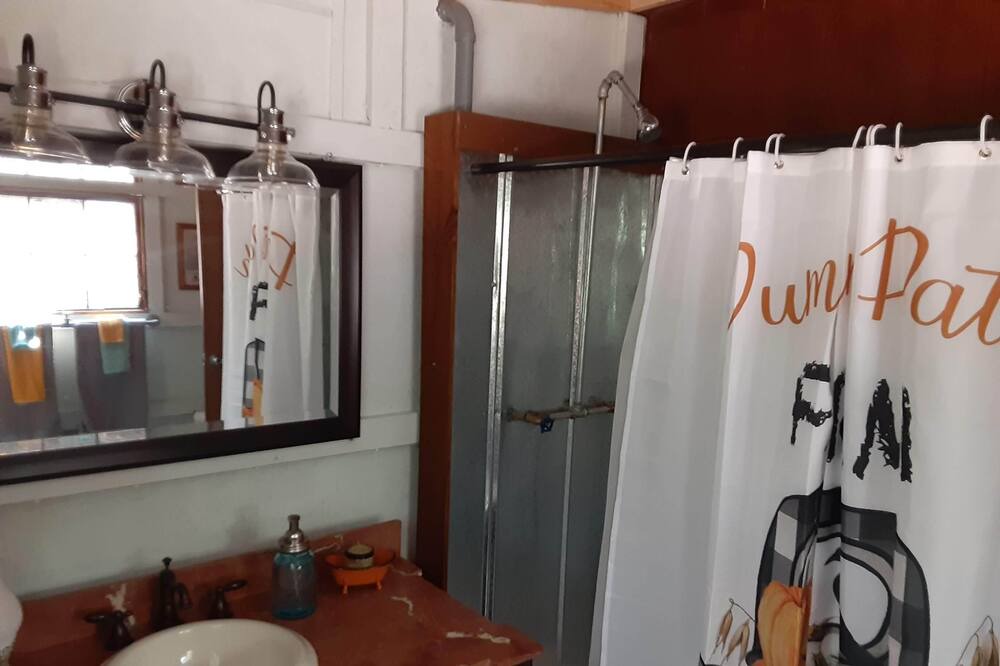 Photo of Bathroom in Branson