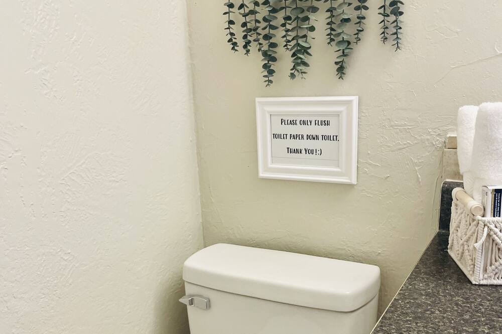 Photo of Bathroom in Ruidoso