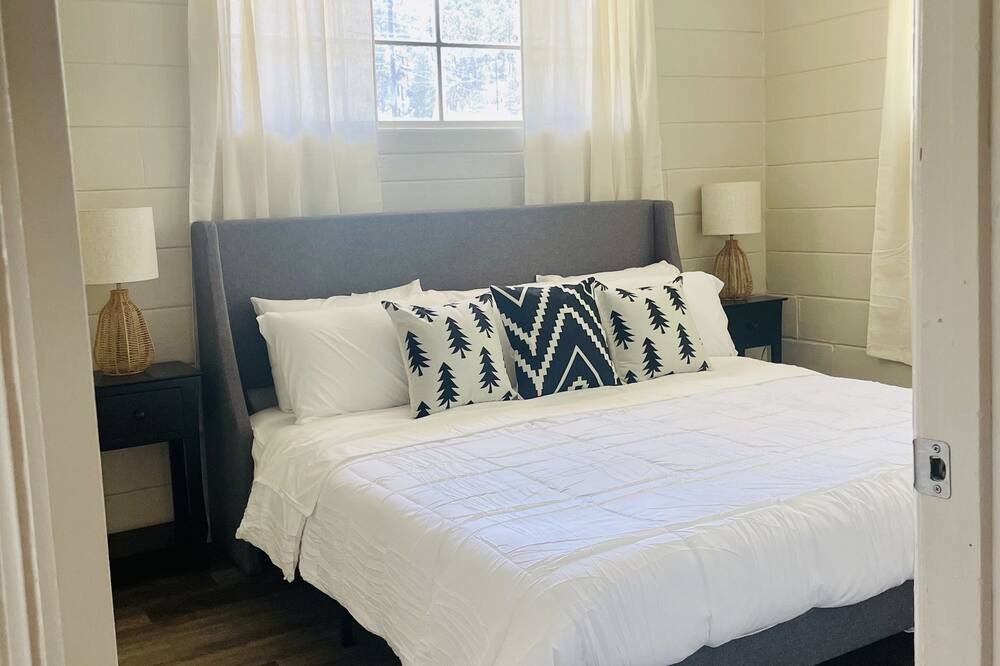 Photo of Bedroom in Ruidoso