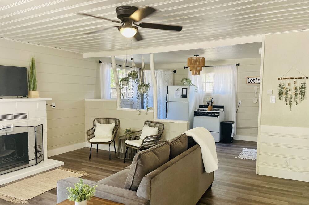Photo of Livingroom in Ruidoso
