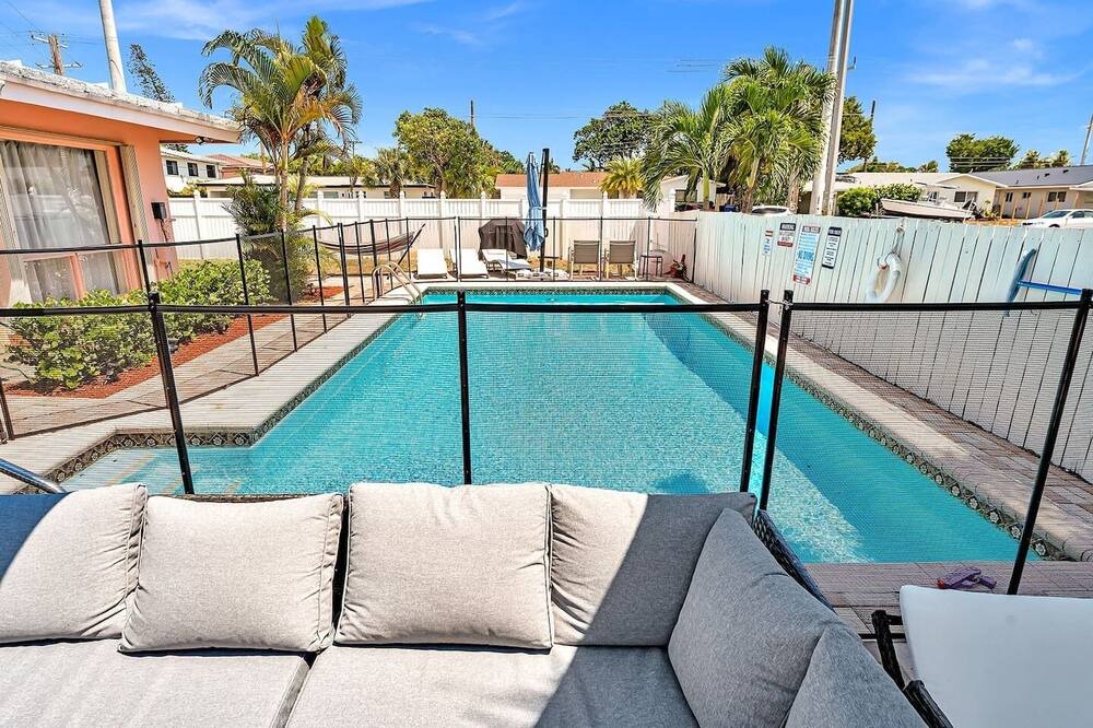 Photo of Outdoor in Coral Ridge Isles