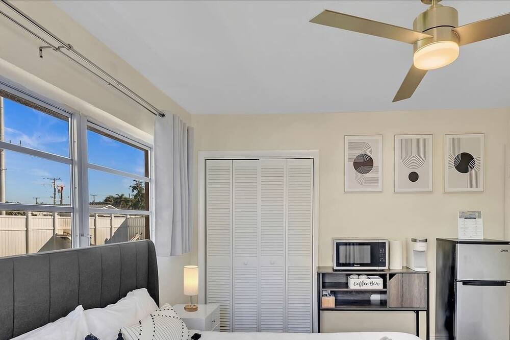 Photo of Others in Coral Ridge Isles