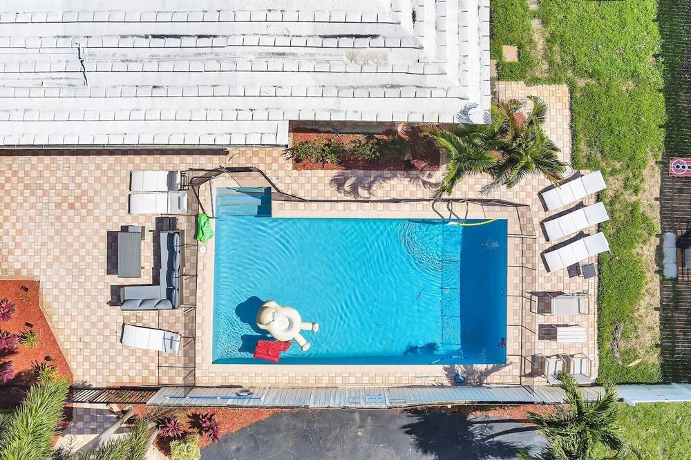 Photo of Outdoor in Coral Ridge Isles