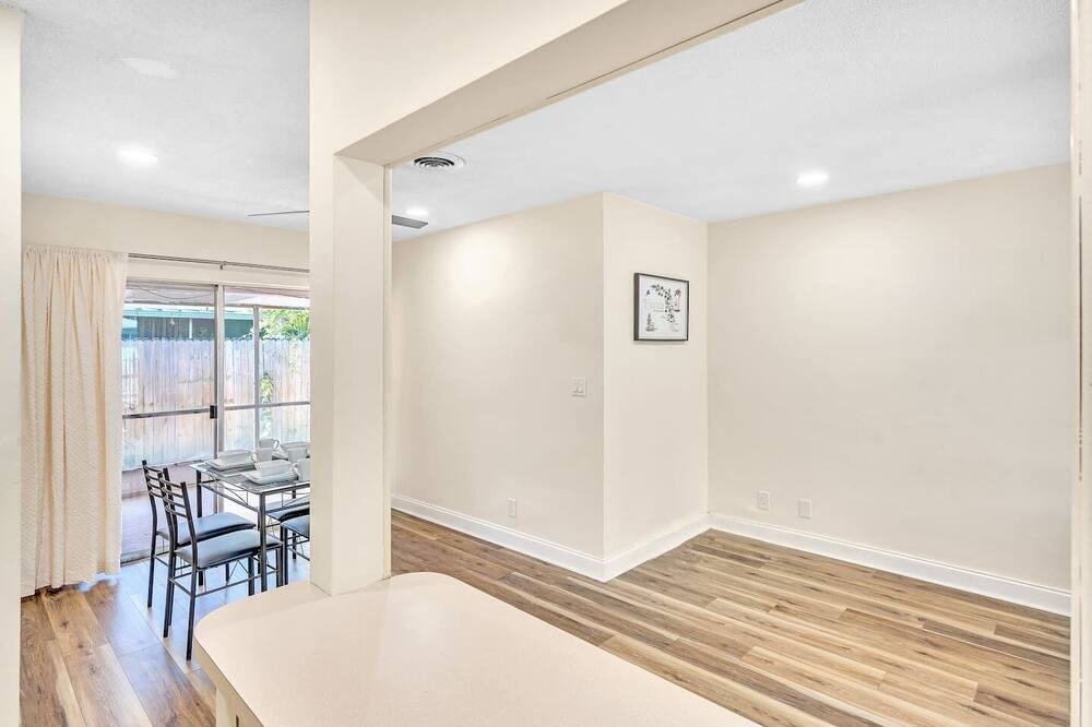 Photo of Others in Coral Ridge Isles