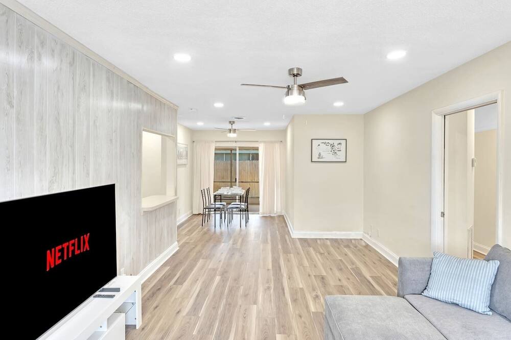 Photo of Others in Coral Ridge Isles