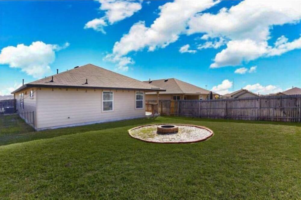 Photo of Outdoor in Medina Valley