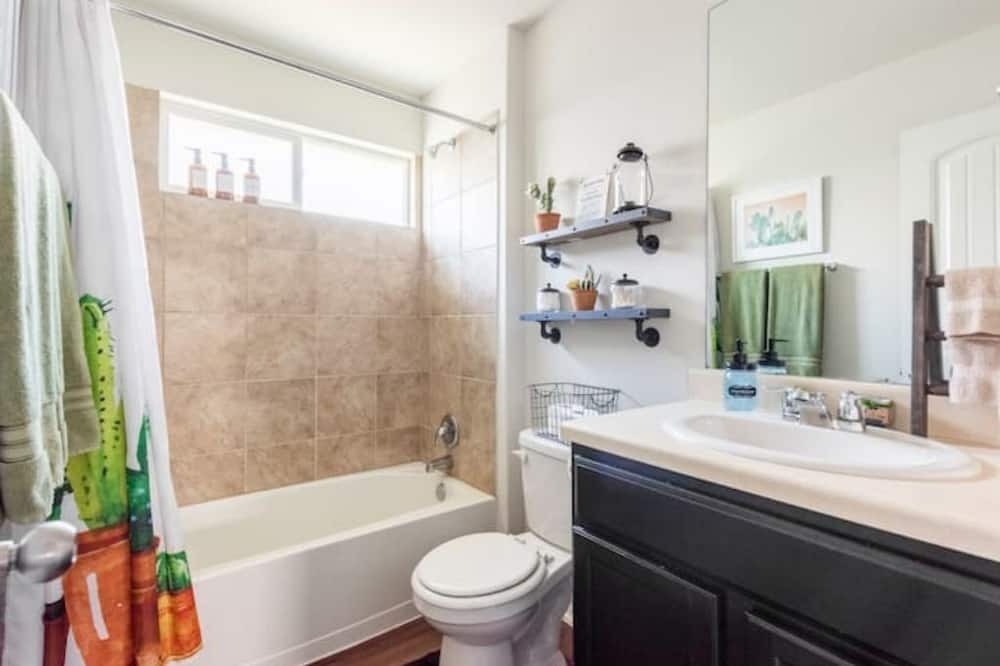 Photo of Bathroom in Medina Valley