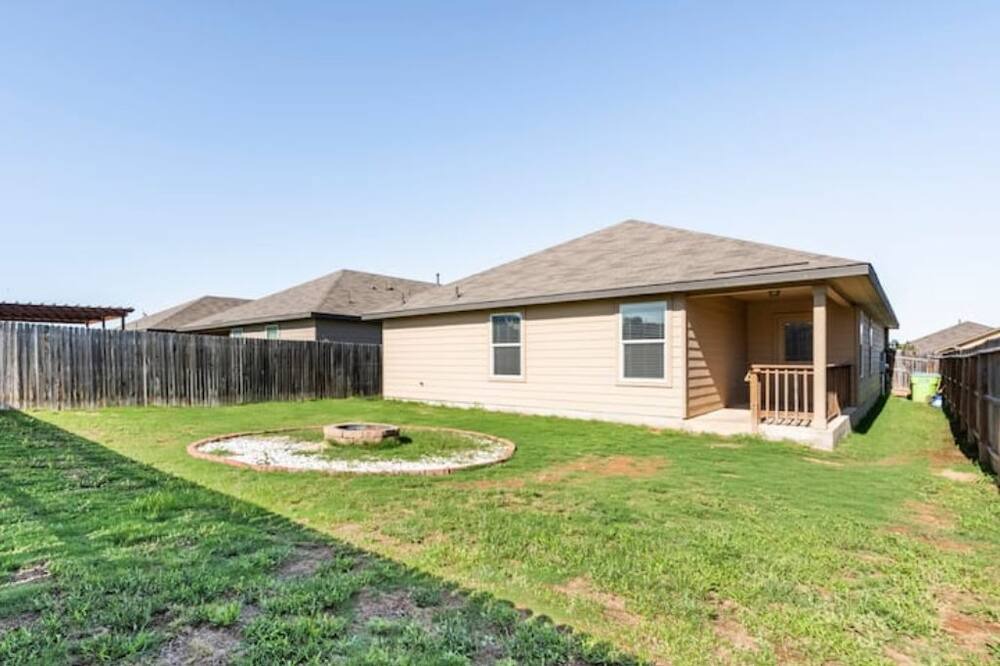 Photo of Outdoor in Medina Valley