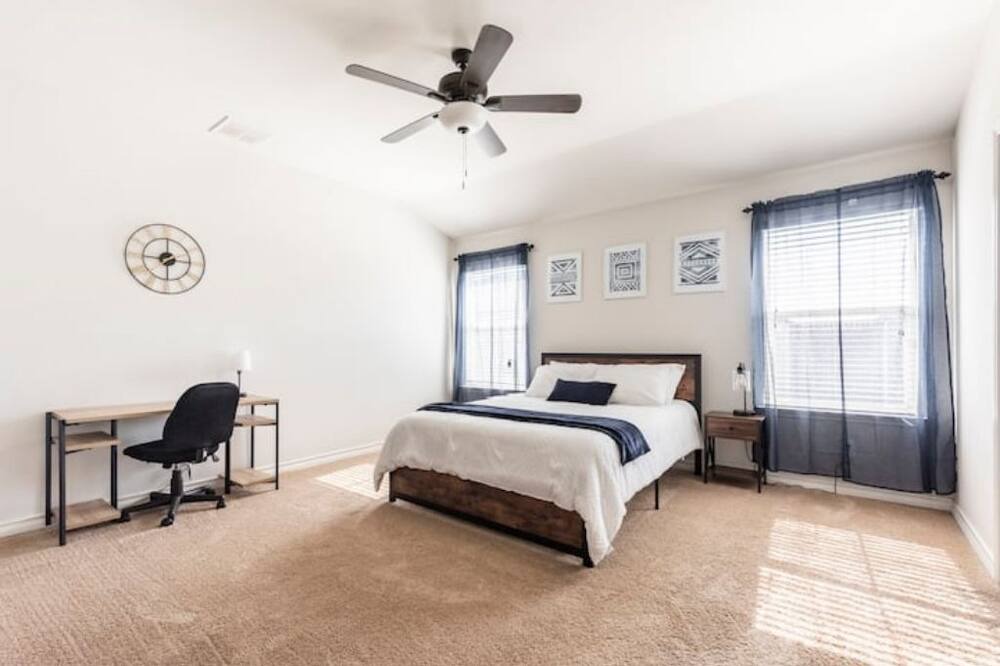 Photo of Bedroom in Medina Valley
