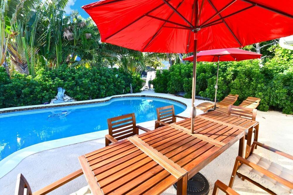 Photo of Outdoor in South Corals