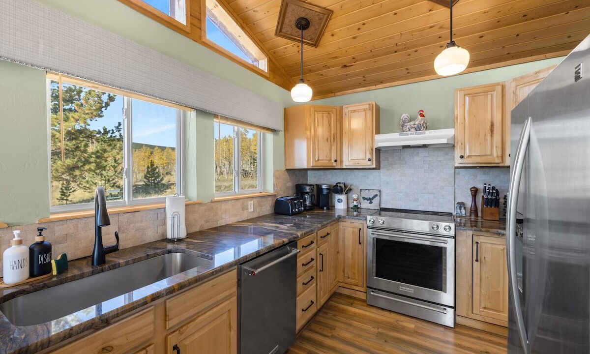 Photo of Kitchen in Warm Springs