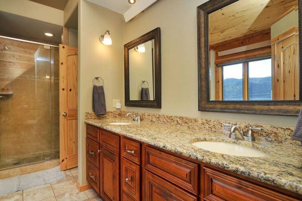 Photo of Bathroom in Salida