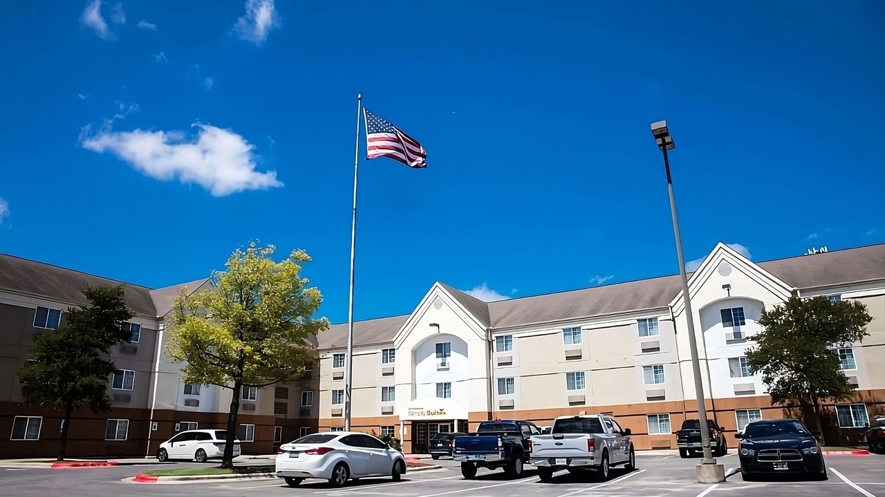 Photo of Outdoor in Hancock
