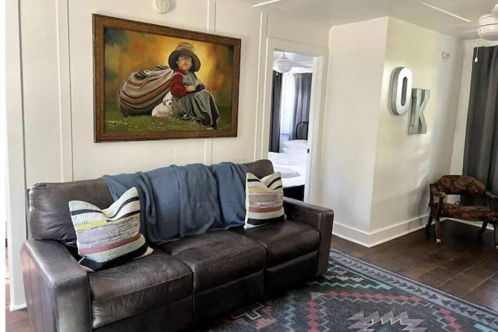 Photo of Livingroom in Bailey