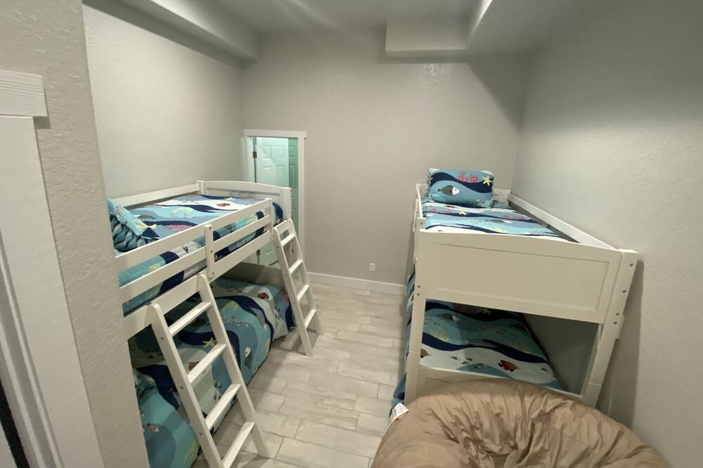 Photo of Bedroom in Port Mansfield