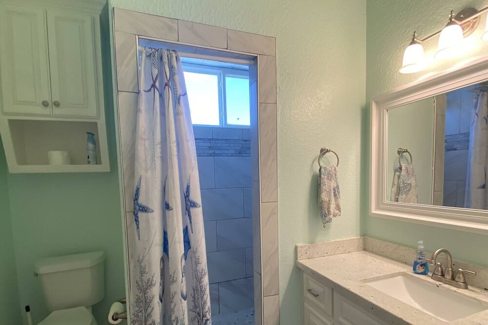 Photo of Bathroom in Port Mansfield